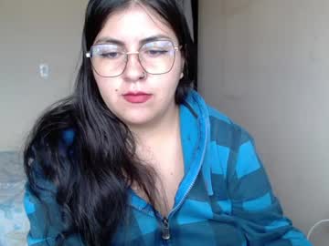 alejandraa 33