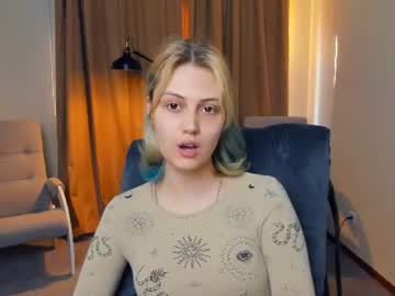 angelinaholly