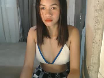 asian tiny18