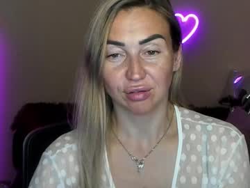 ay kiss jully