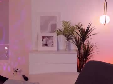 mia silk
