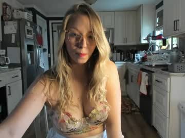 nikkib653466