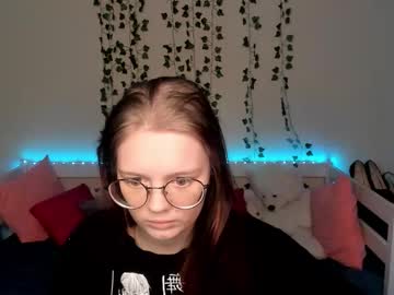 shy elina01