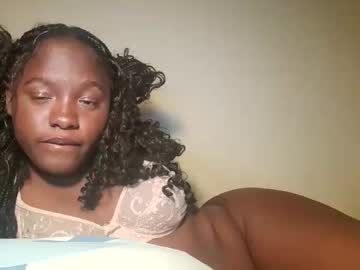 zuri cb
